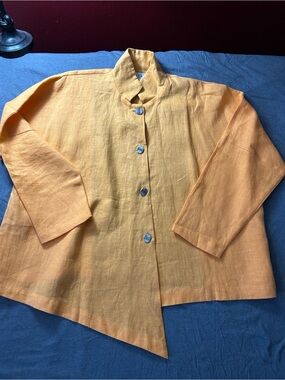 Lightweight Mandarin-Collar Asymmetrical Blazer in Peach